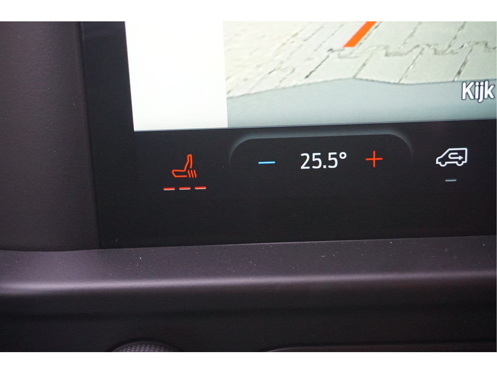 50985807-ford-e-transit-custom-12