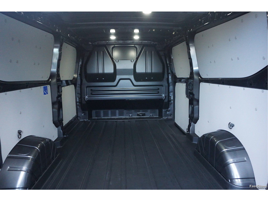 50989375-ford-transit-custom-7