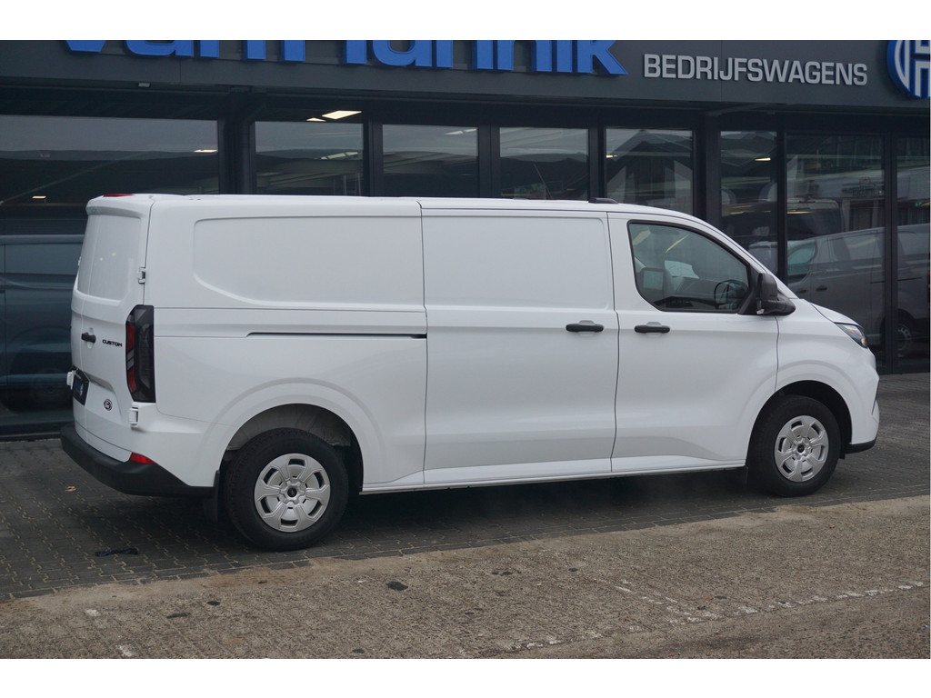 51246619-ford-transit-custom-4