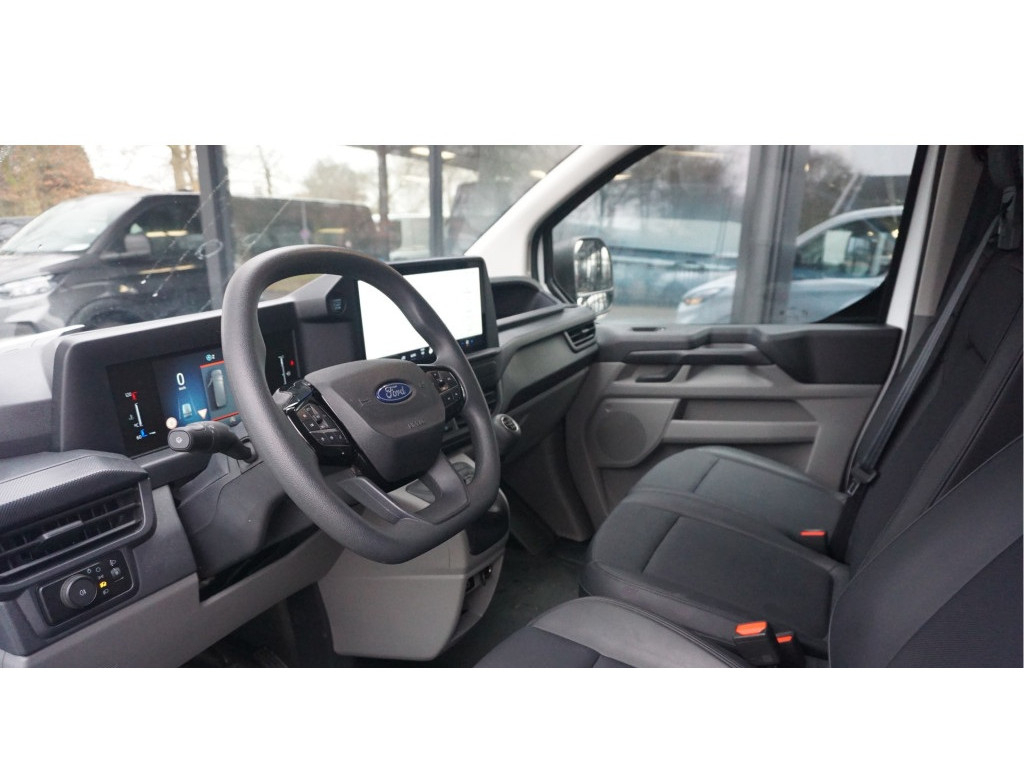51246743-ford-transit-custom-9
