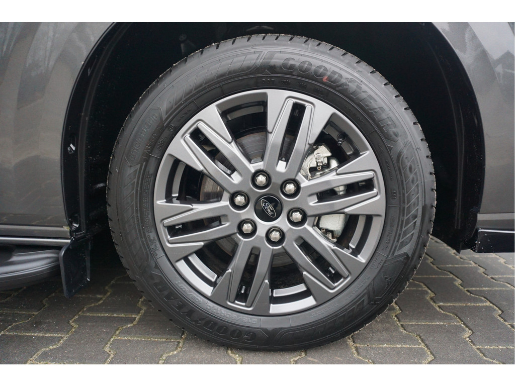 51499946-ford-transit-custom-22