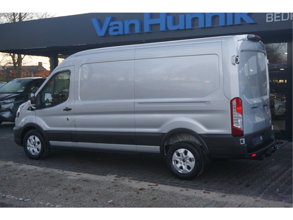 51583281-ford-transit-3