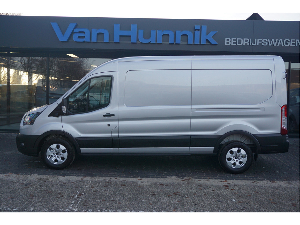 51583521-ford-transit-2