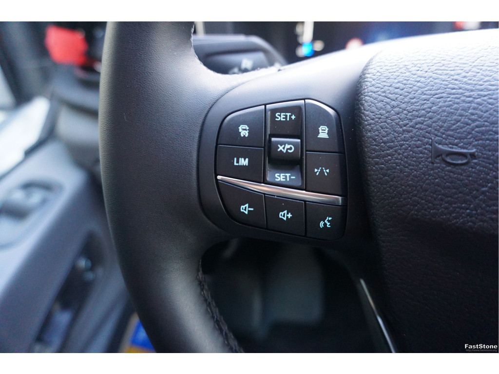 51585703-ford-transit-12