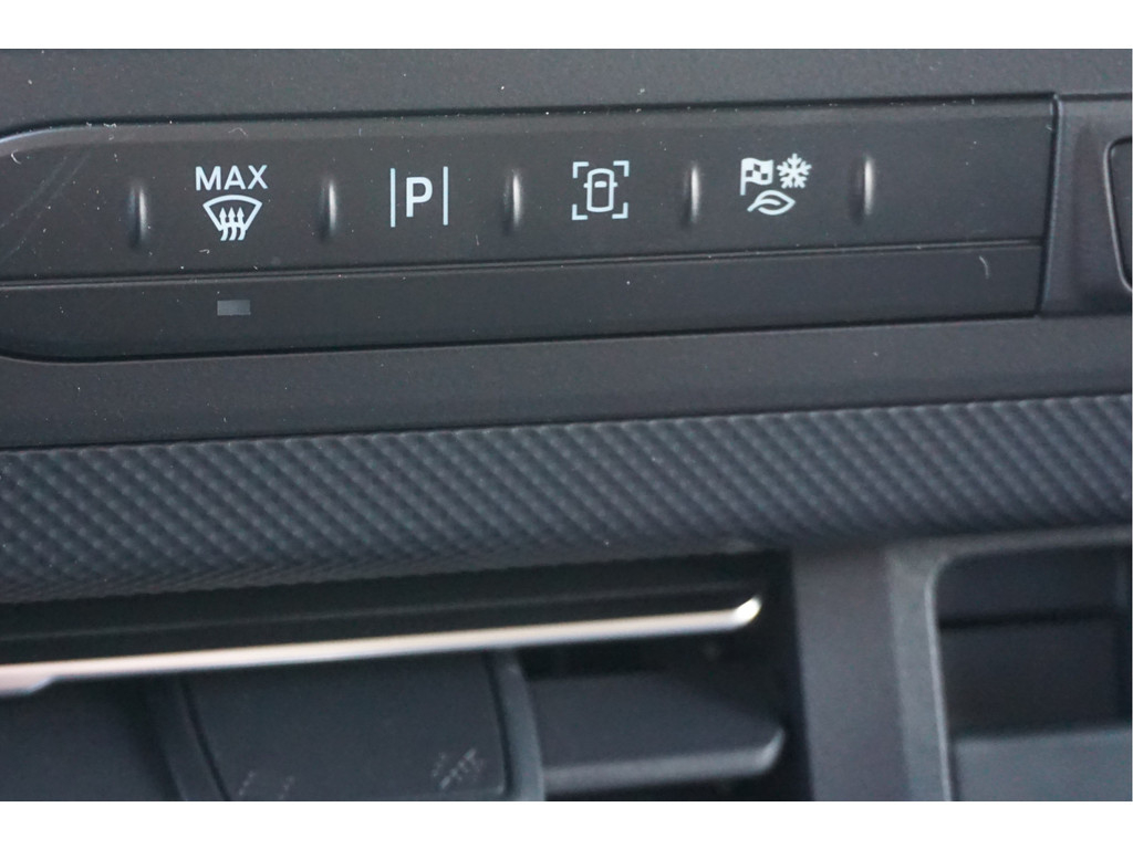 52021522-ford-transit-custom-15