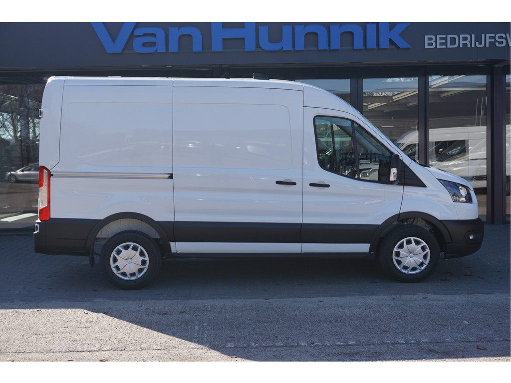 52167340-ford-transit-5