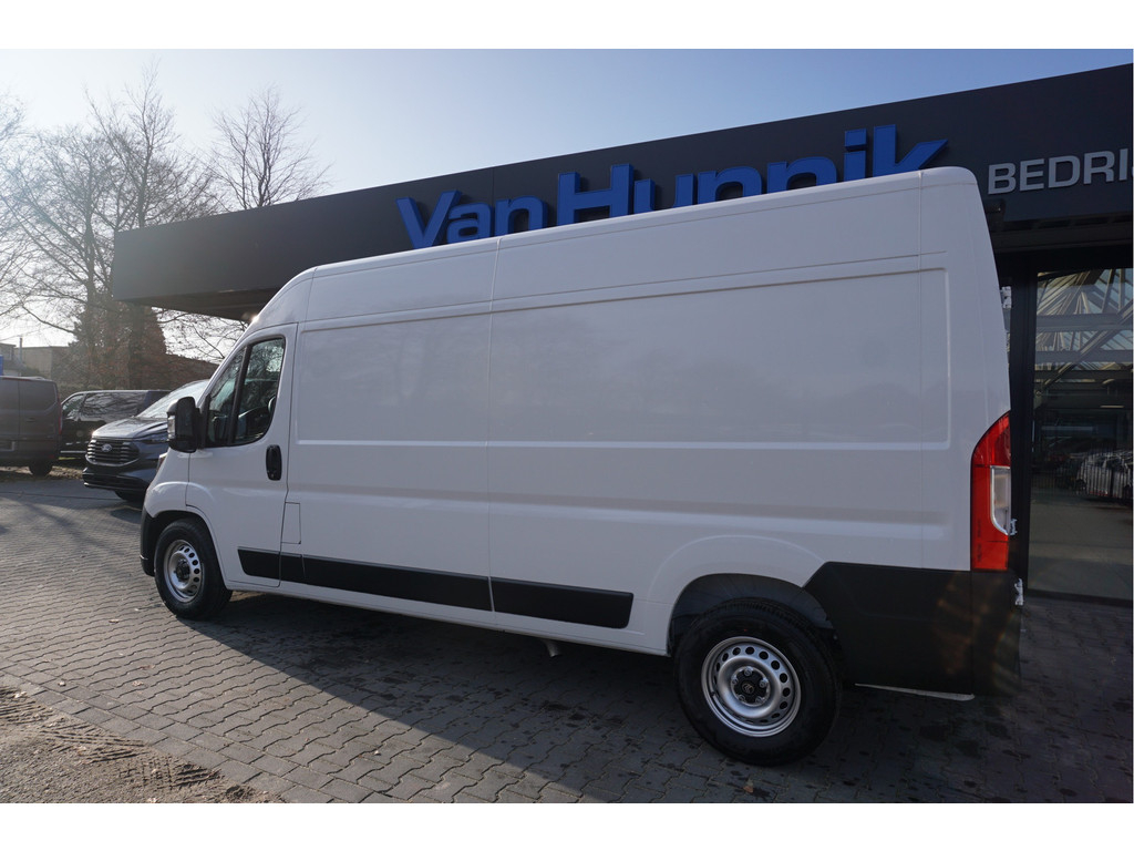 52177278-citroen-jumper-3