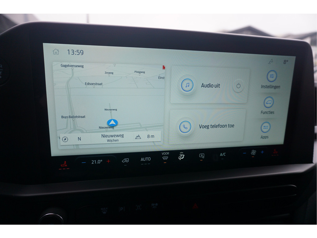 52369812-ford-transit-custom-11