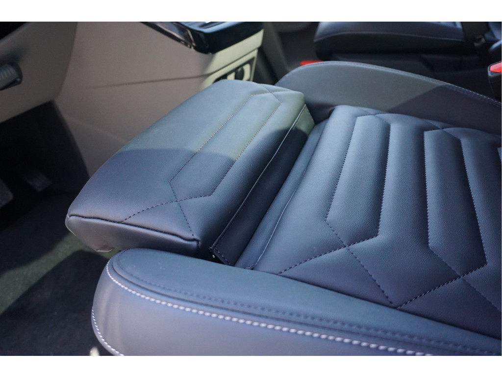 53044135-ford-transit-custom-21