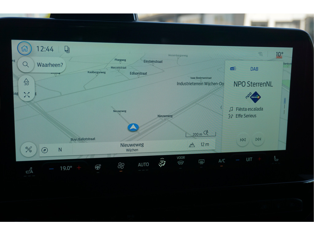 53044135-ford-transit-custom-9