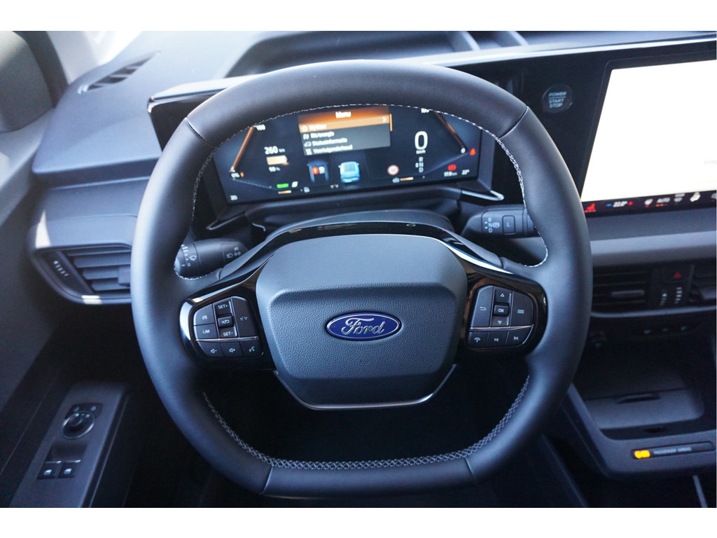 53163362-ford-transit-courier-9