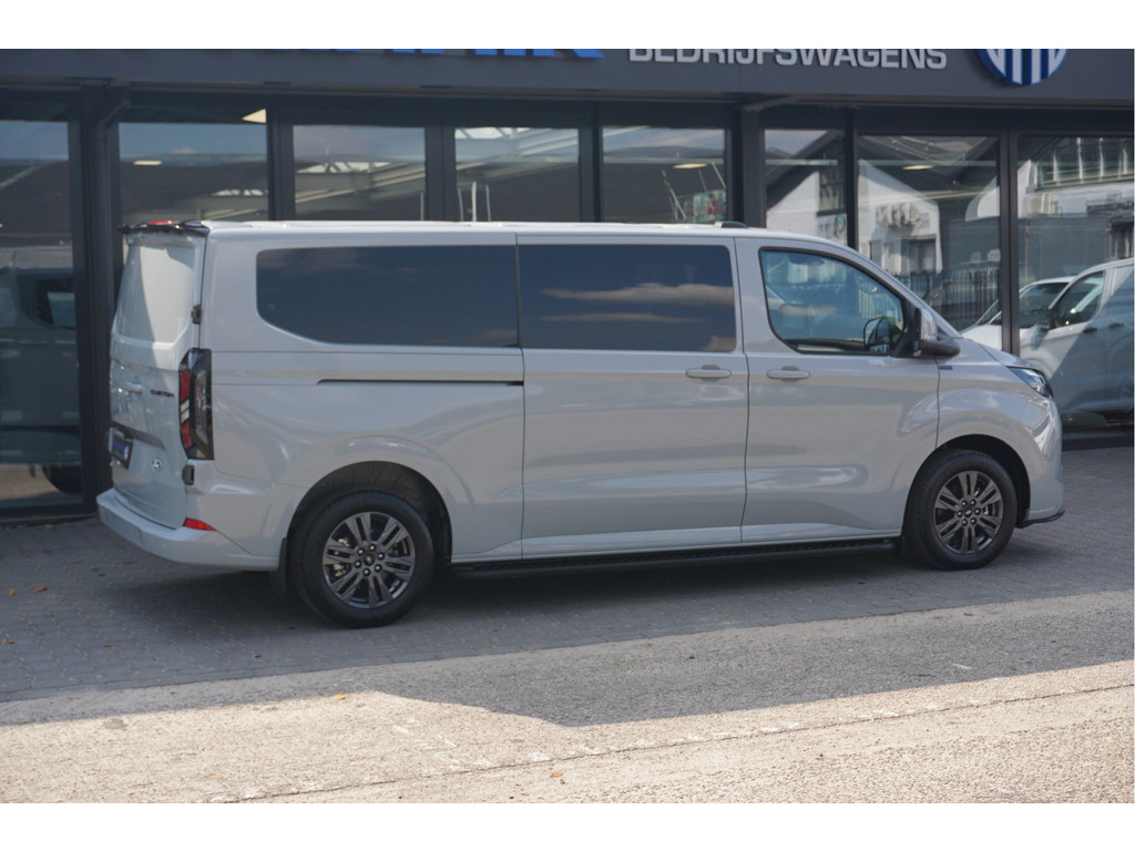 53522442-ford-transit-custom-5