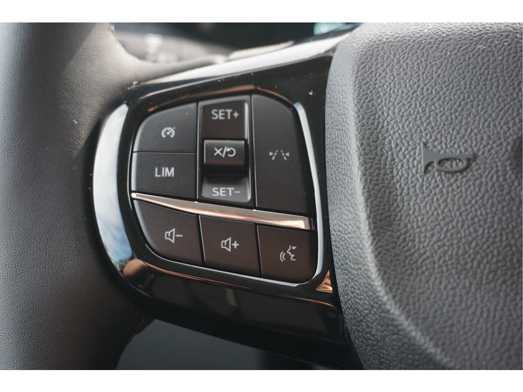 53690507-ford-transit-custom-14