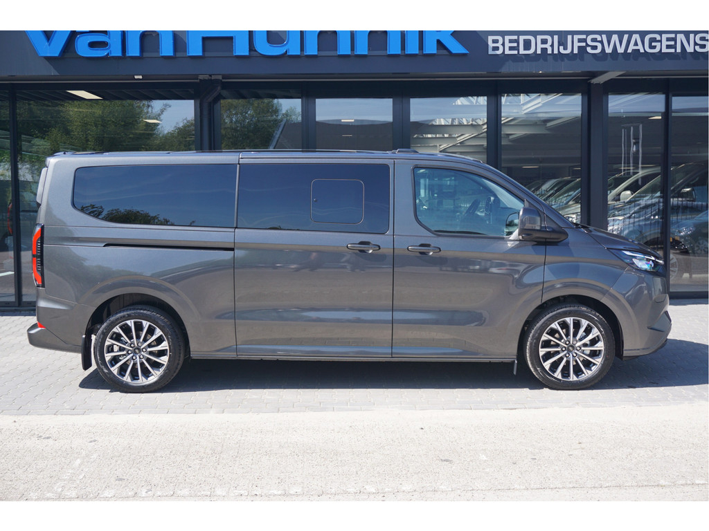 53908858-ford-transit-custom-5