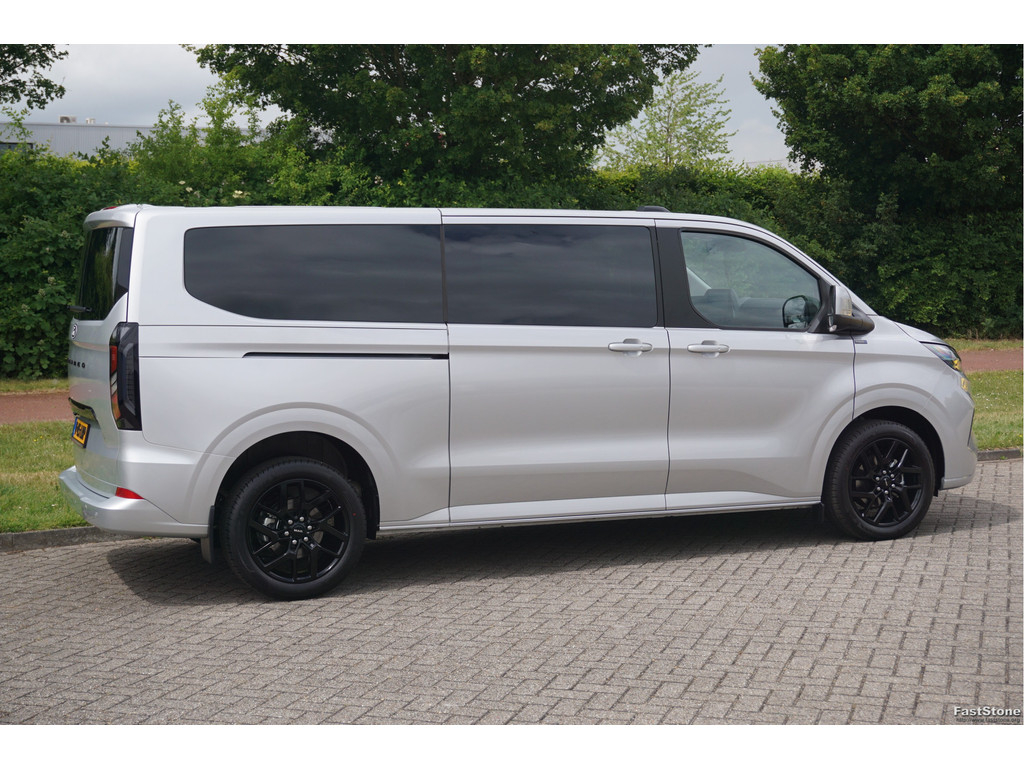 53909454-ford-transit-custom-4