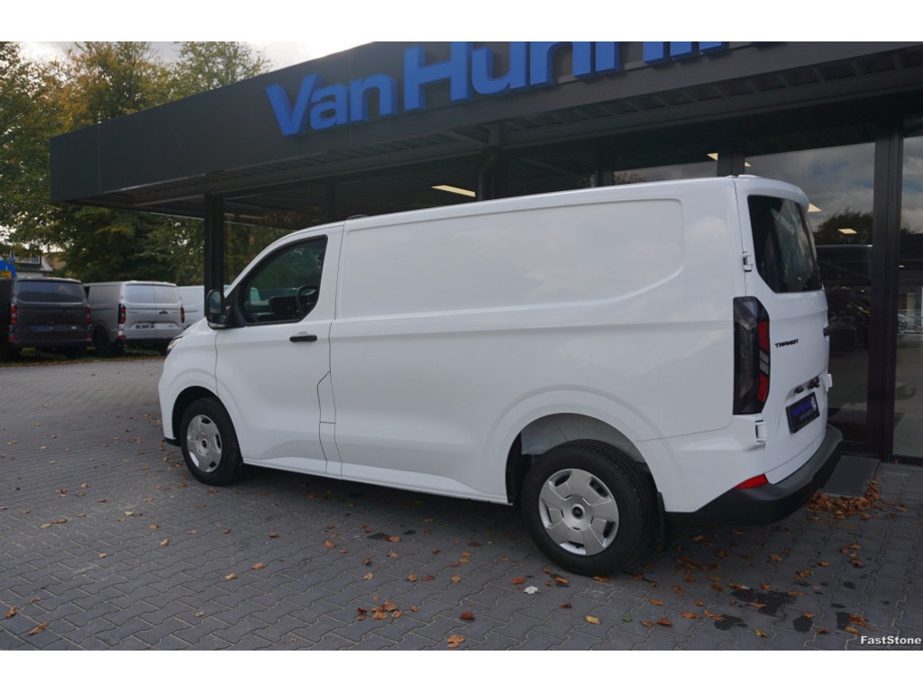 54008980-ford-transit-custom-3