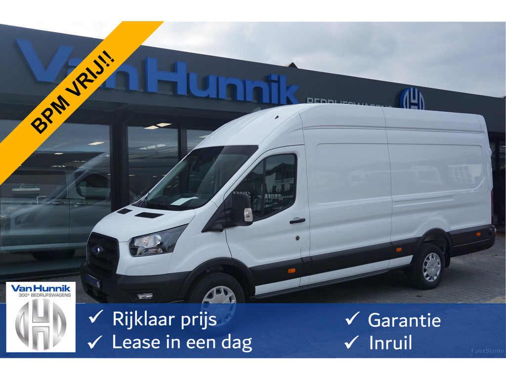 54670354-ford-transit-1