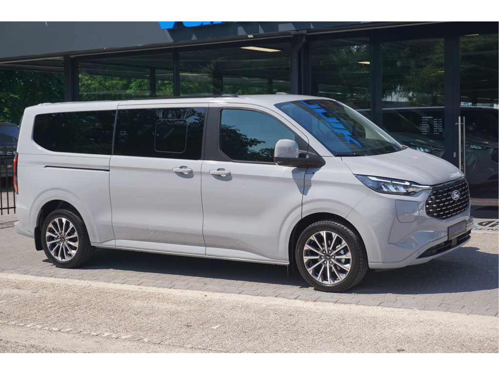 54934755-ford-transit-custom-6