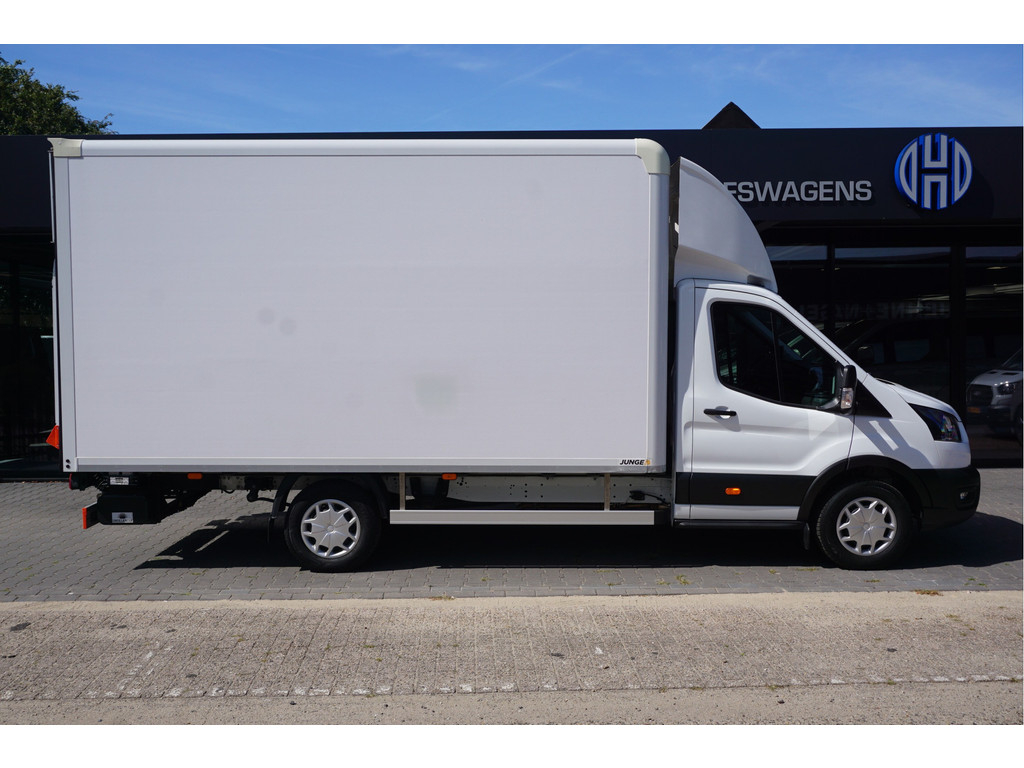 55885608-ford-transit-6