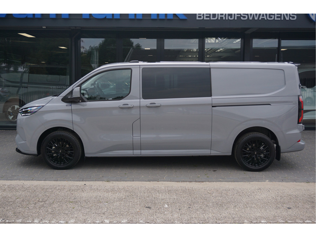56883058-ford-transit-custom-4