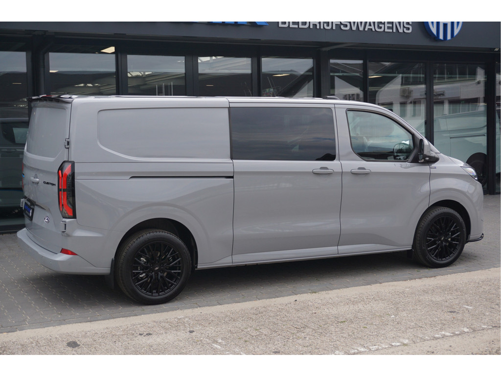 56883058-ford-transit-custom-6
