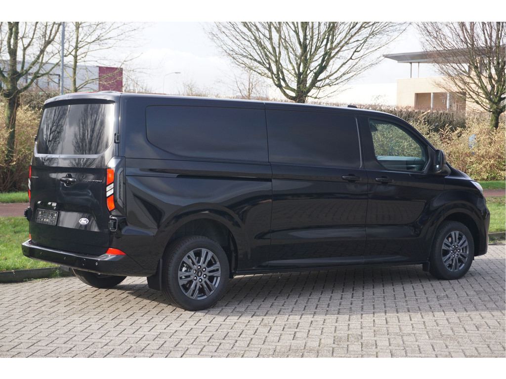 57122703-ford-e-transit-custom-4
