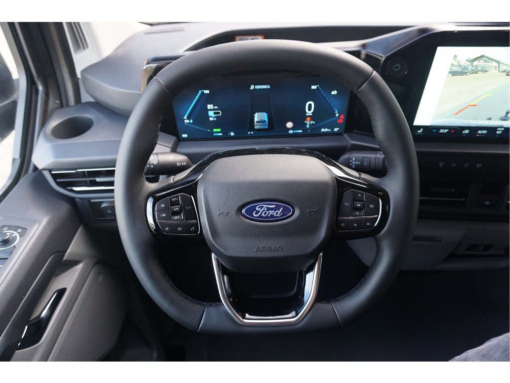 57259198-ford-e-transit-custom-10