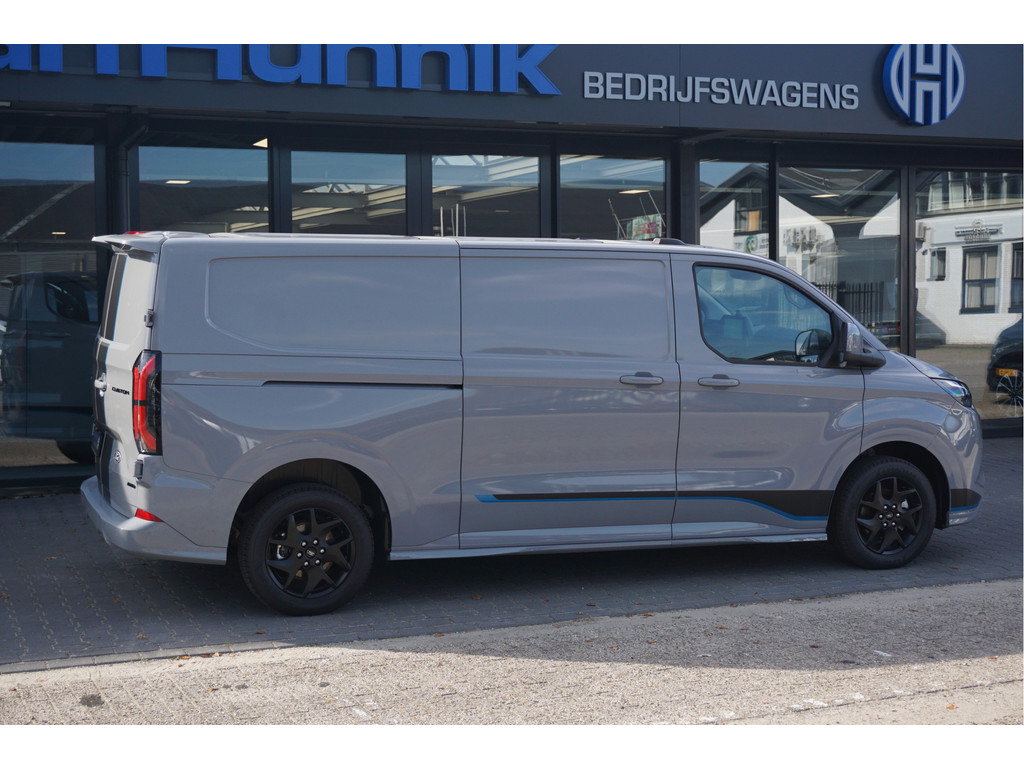57311911-ford-transit-custom-4