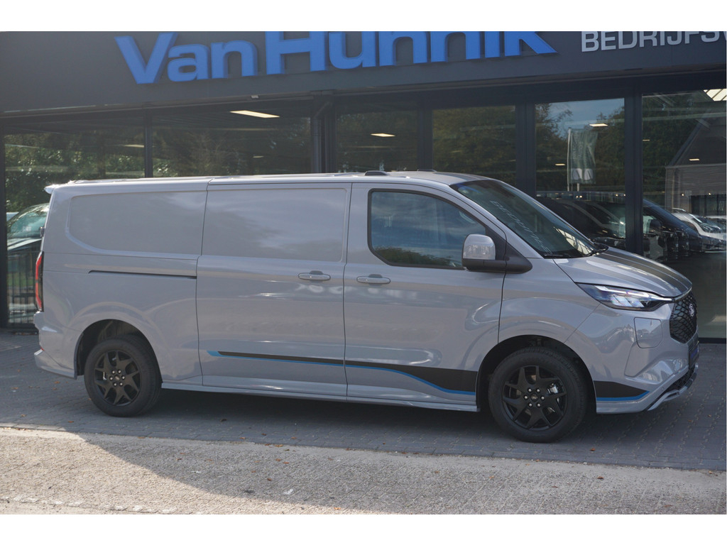 57311911-ford-transit-custom-6