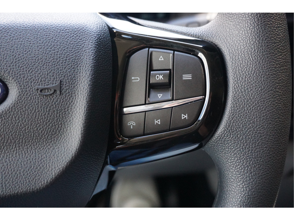 57318171-ford-e-transit-custom-13