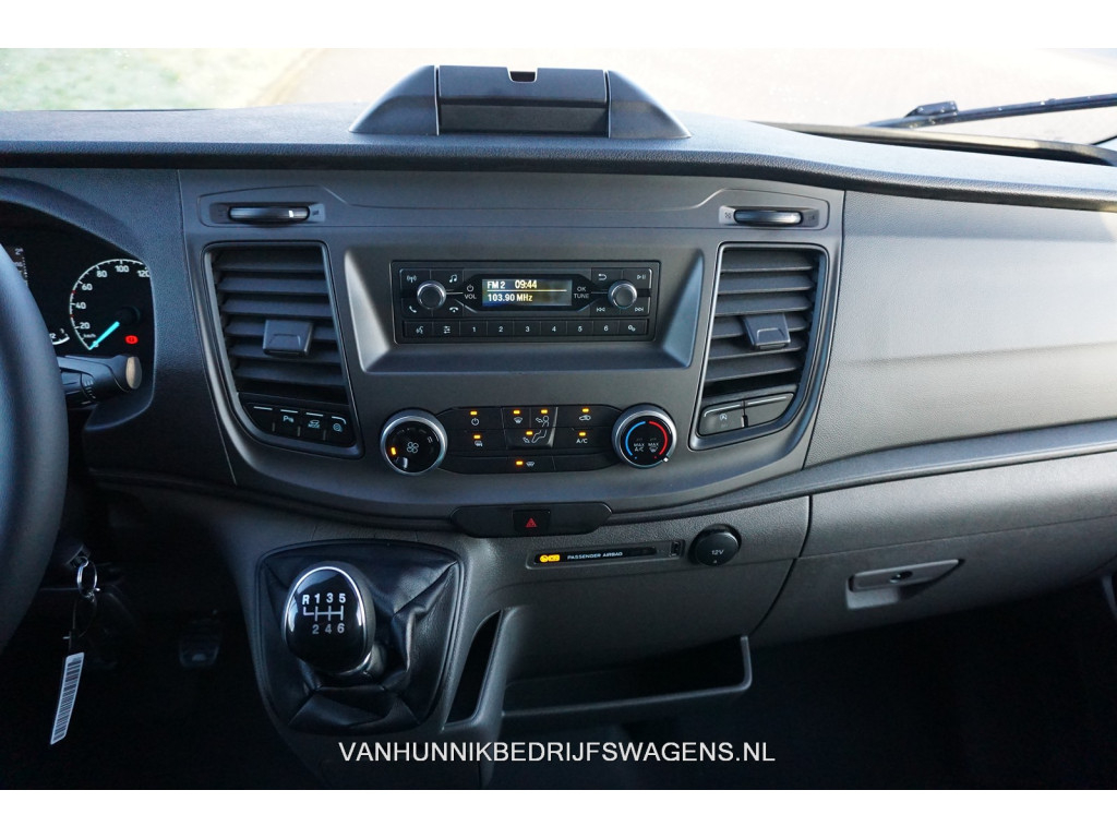 57744956-ford-transit-9