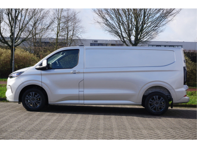 37584581-ford-transit-custom-2