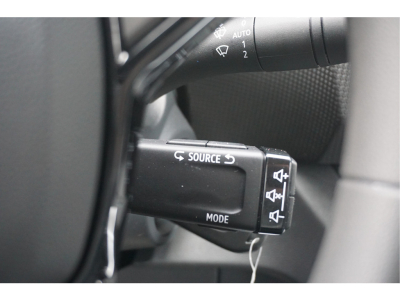 37926122-renault-trafic-19