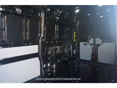 38016725-volkswagen-crafter-8