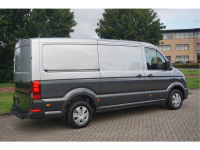 38977211-volkswagen-crafter-4
