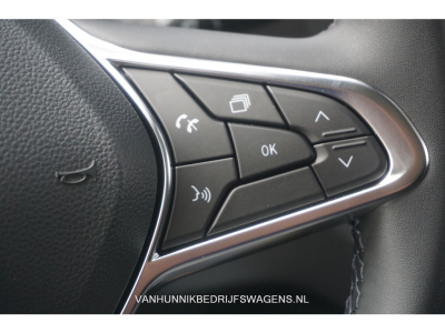 39499601-renault-trafic-17