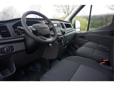 40212554-ford-transit-10