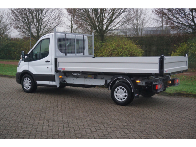 40212554-ford-transit-4