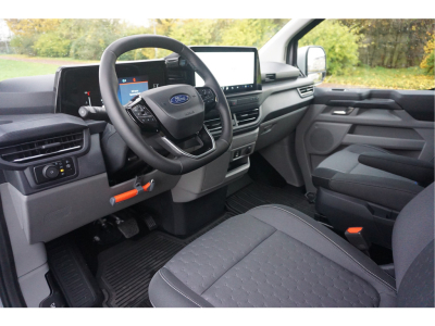 41423778-ford-transit-custom-8