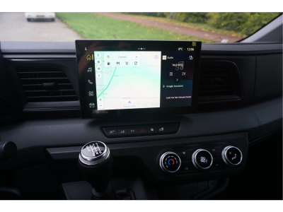 42138666-renault-master-11