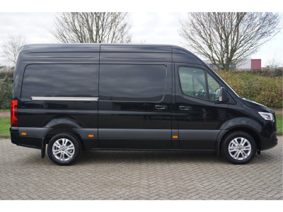 42171964-mercedes-benz-sprinter-3
