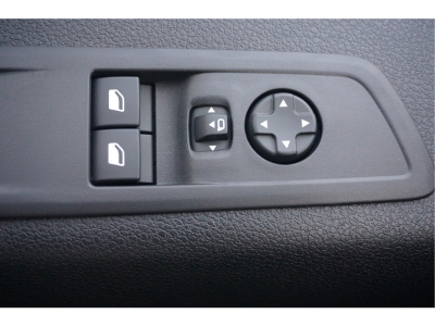 42187057-citroen-jumpy-16