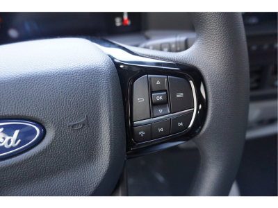 42668904-ford-transit-custom-16