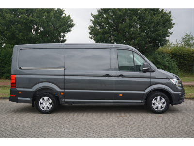 42671955-volkswagen-crafter-5