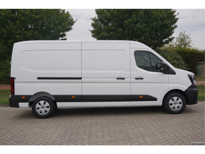 42911678-renault-master-5