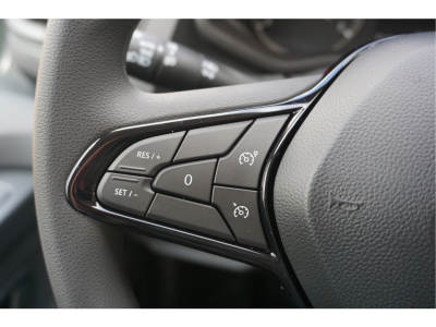 43764346-renault-trafic-14