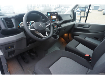 47068514-volkswagen-crafter-10