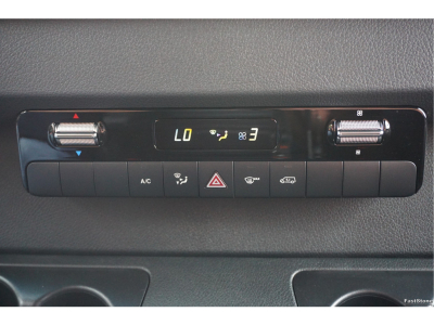 47569152-mercedes-benz-sprinter-12