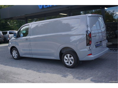 47942094-ford-transit-custom-3