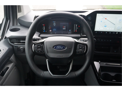 47964539-ford-transit-custom-11